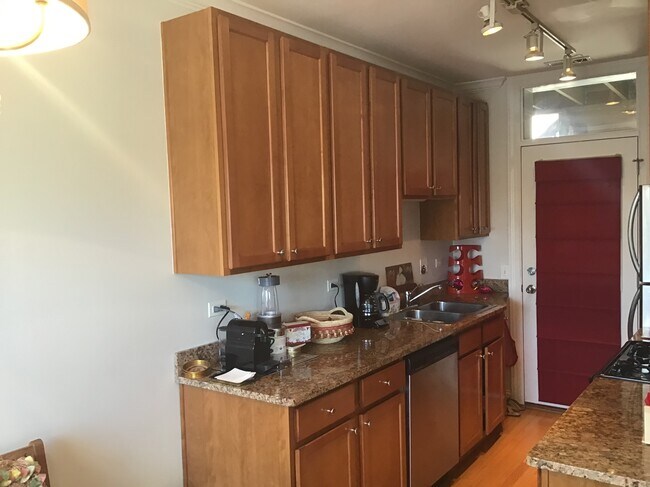 Photo - 4306 N Clark St Condo Unit 2
