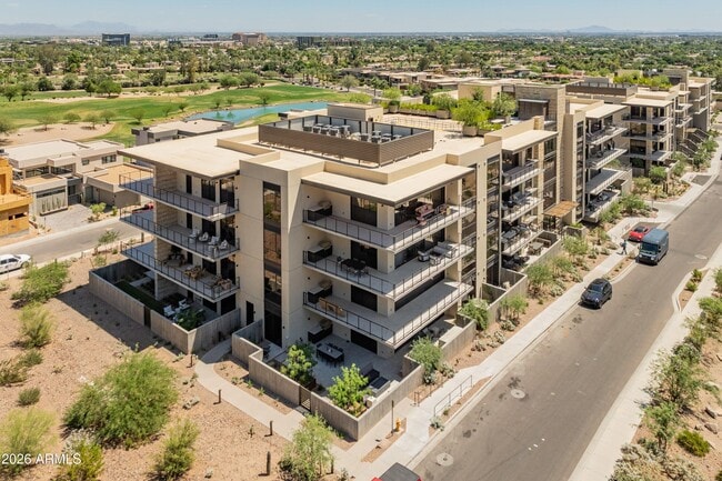 Building Photo - 4849 N Camelback Rdg Dr Unit B405