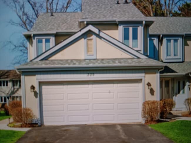 Building Photo - 329 Redwing Dr