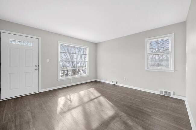 Photo - 12753 Georgiana Ave