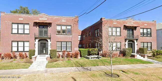 Building Photo - 2335 Riverside Ave Unit 8 Rental