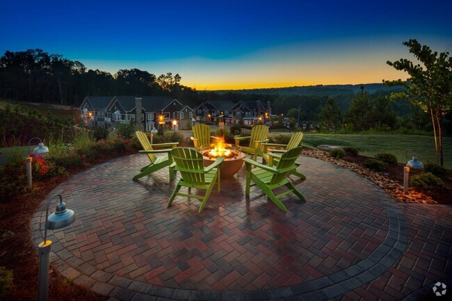 Fire Pit - Retreat at Greystone Rental