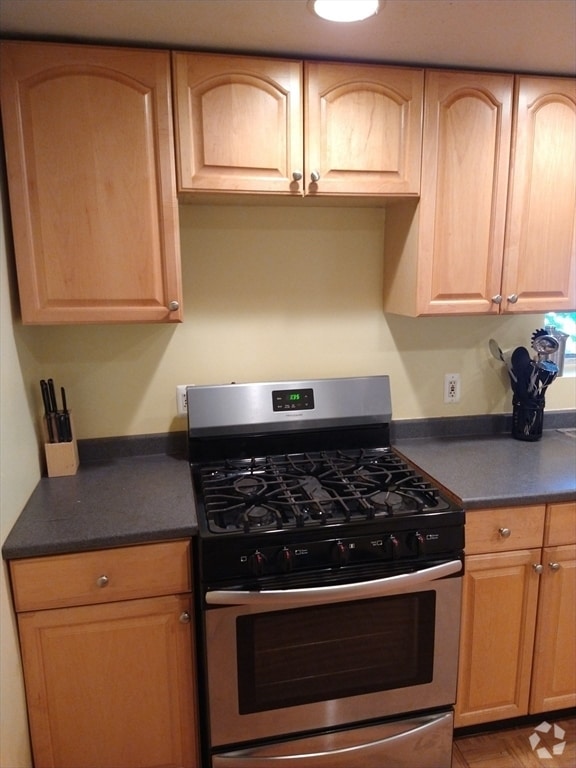 Building Photo - 25 Bayard St Unit 2 Rental