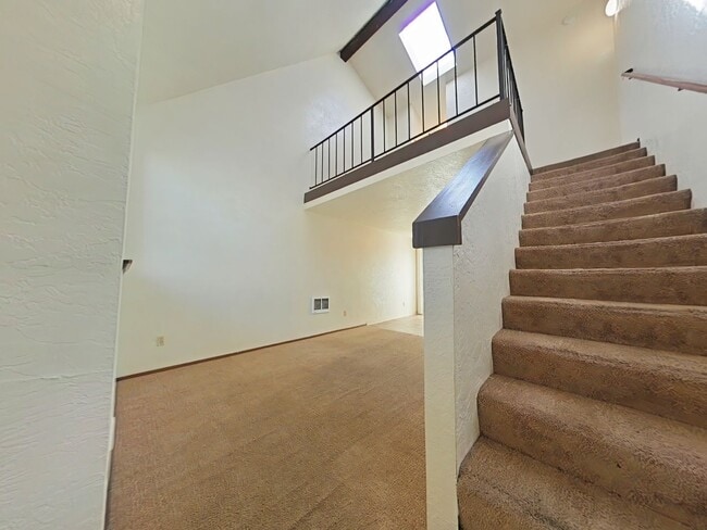 Photo - Cozy  1 Bedroom Townhouse ~ South Corvallis