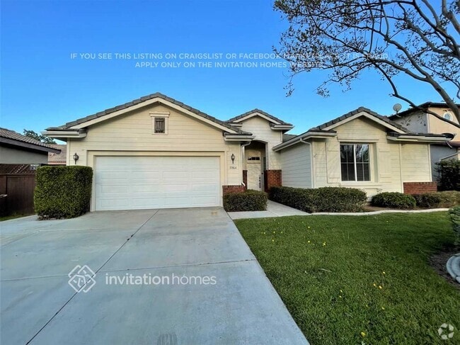 Building Photo - 31864 Feather Creek Dr Rental