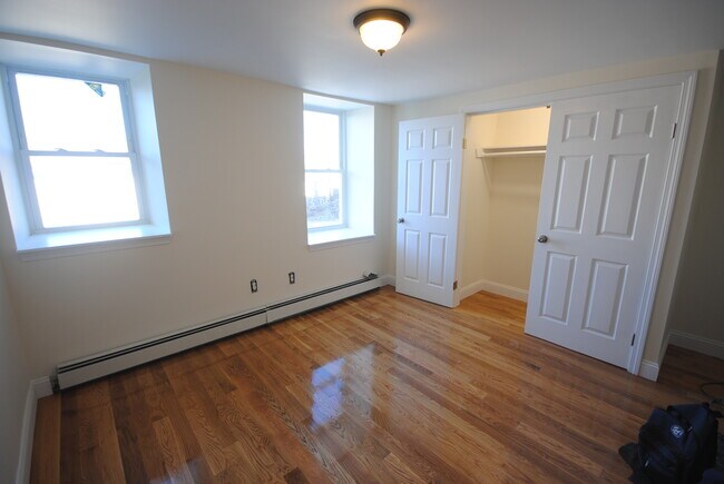 Photo - 30 Wordsworth St Unit 1