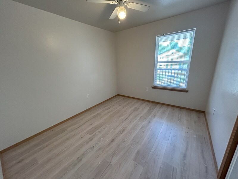 Photo - 1635 Neptune St