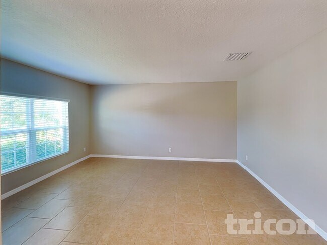 Photo - 9716 Kinmore Dr