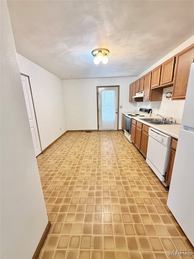 903 Georgetowne Dr