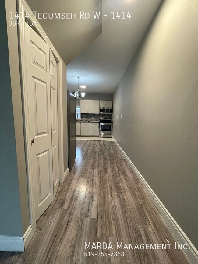 Photo - MODERN 3 BED/ 1 BATH WEST WINDSOR + HYDRO & GAS! Unit 1414