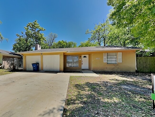 Building Photo - 1628 Cascade St