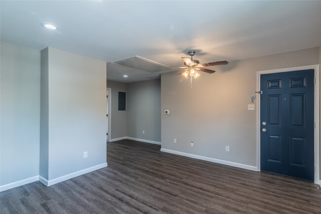 Photo - 3102 Wentworth St Unit 3
