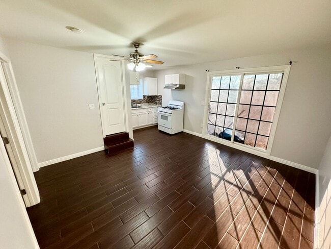 Photo - Beautifully updated 2 bedroom