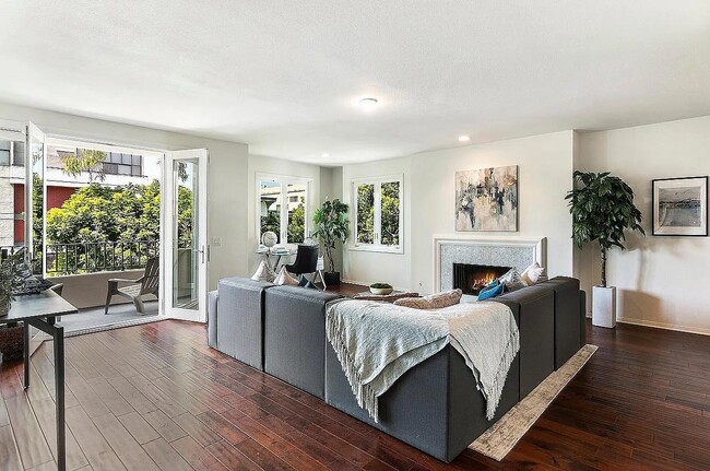 Building Photo - 1650 Veteran Ave Unit 204