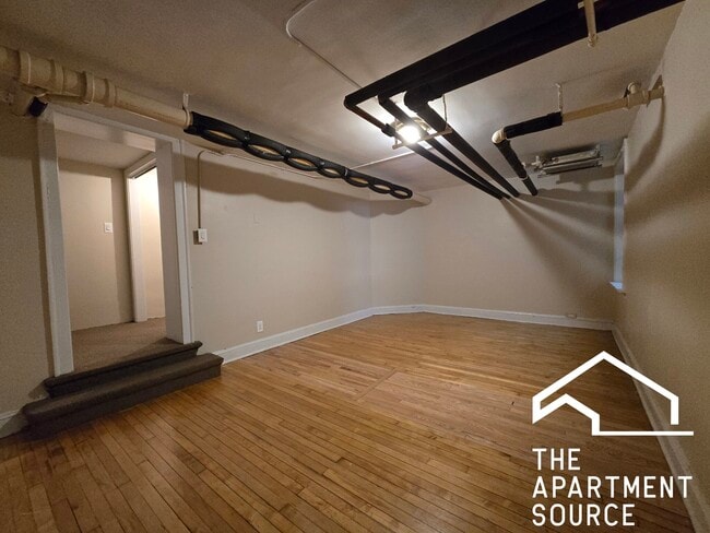 Photo - 1454 Oak Ave Unit G