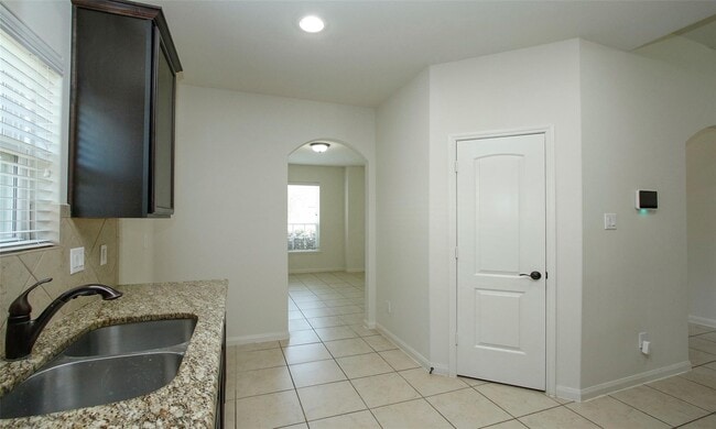 Building Photo - 20559 Iron Seat Dr