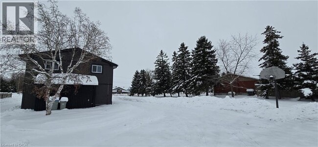 Photo - 2274 Line 34