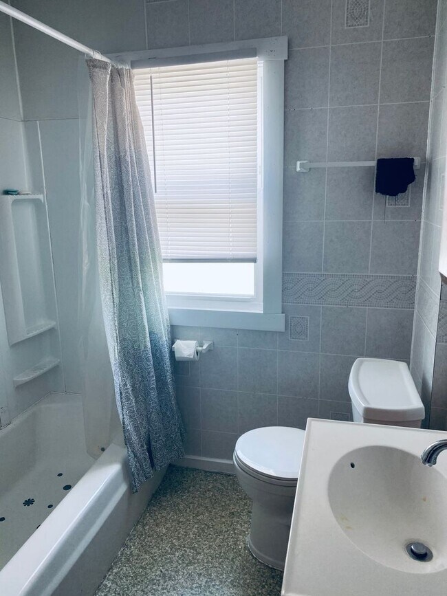 Photo - 453 Baldwin Unit 1