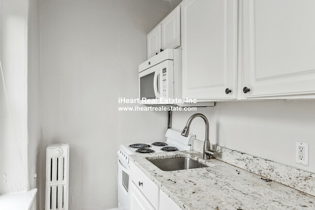 Photo - 47 S Russell St Unit 4