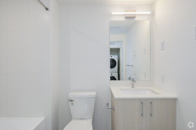 Studio - 446SF - Bathroom