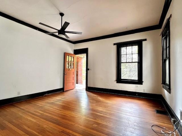 Photo - 378 9th St NE