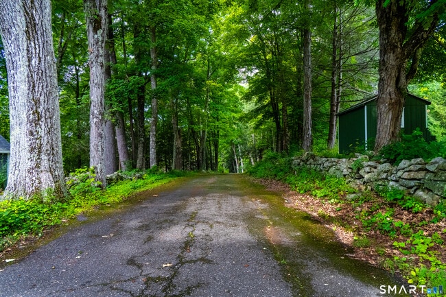 55 Essex Hill Rd