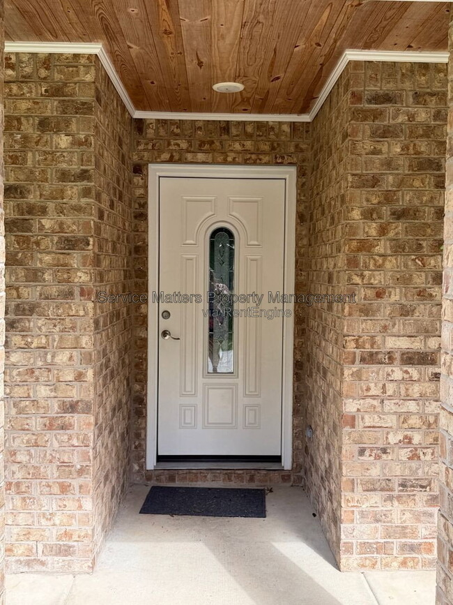 Photo - 5553 Riviera Dr