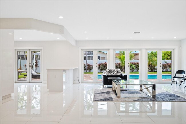 Photo - 21100 Highland Lakes Blvd