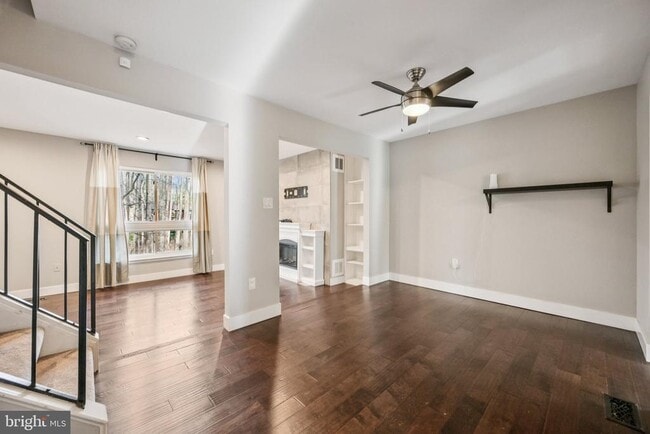 Photo - 7849 Briardale Terrace