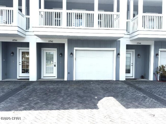 Building Photo - 22942 Ann Miller Rd Unit 111