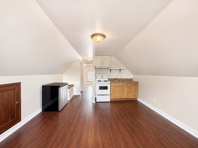 Photo - 91 Carrick Ave
