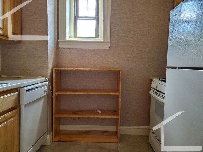 Photo - No brokers Fee, No Security Deposit, Heat, Hot Water Included, Coolidge Corner Area, Laundry on a...