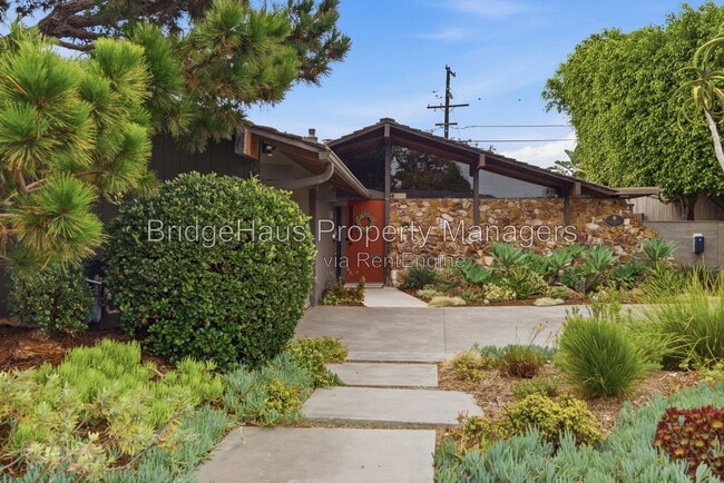 Building Photo - 1541 Garrison Pl