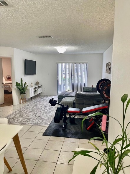 Photo - 11229 W Atlantic Blvd Unidad 101