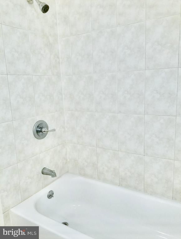 Photo - 805 Brooks Ln Unit 2