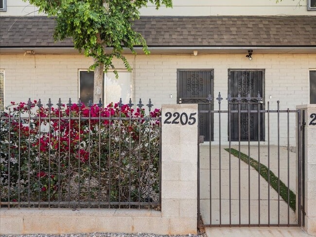 Photo - 2 Bedroom 1 Bathroom -ALL Brand New Appliances!