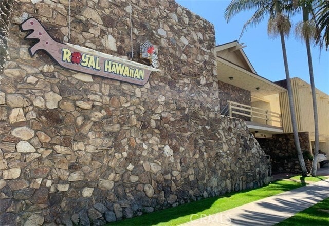 Building Photo - 220 12th St Unit 17