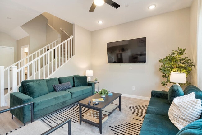 Photo - 16601 N Parkview Pl Unit ID1335742P