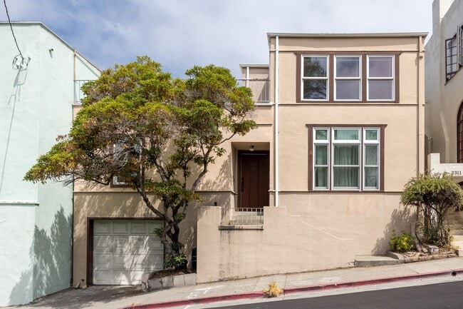 Building Photo - UC Berkeley Duplex Unit 2309 Hearst