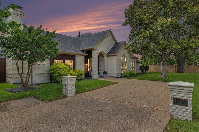 17327 Davenport Rd