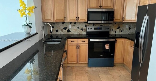 Photo - 9159 SW 77th Ave Unit 101