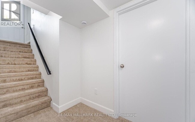 Photo - 283 PORTER - LOWER LEVEL St