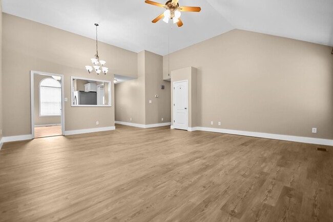 Photo - Pet Friendly Three Bedroom!