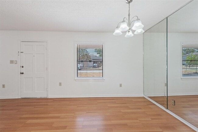 Photo - 1510 Afton St