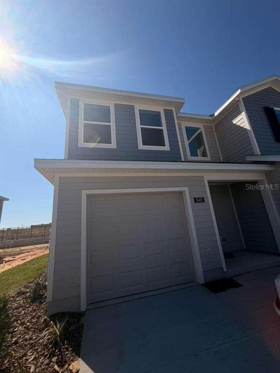 Building Photo - 848 Lynx St