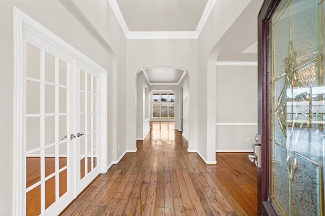 Photo - 6118 Berwick Ln