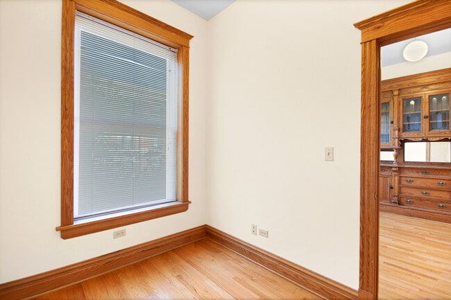 Photo - 1238 N Noble St Unit 3