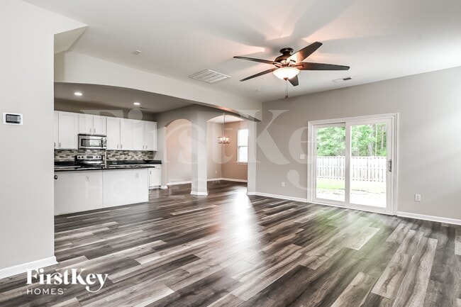 Photo - 372 Sanctuary Park Dr