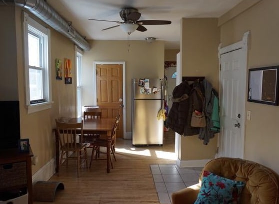 Living Room - alternate view - 2102 25th Ave S Unit #2
