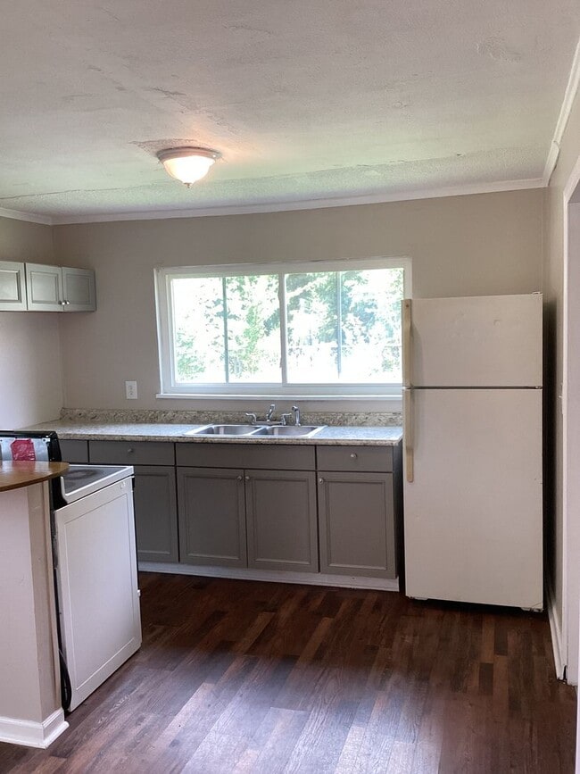Photo - 5540 Clemons Rd